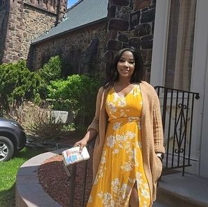 Meet your Posher, Angela